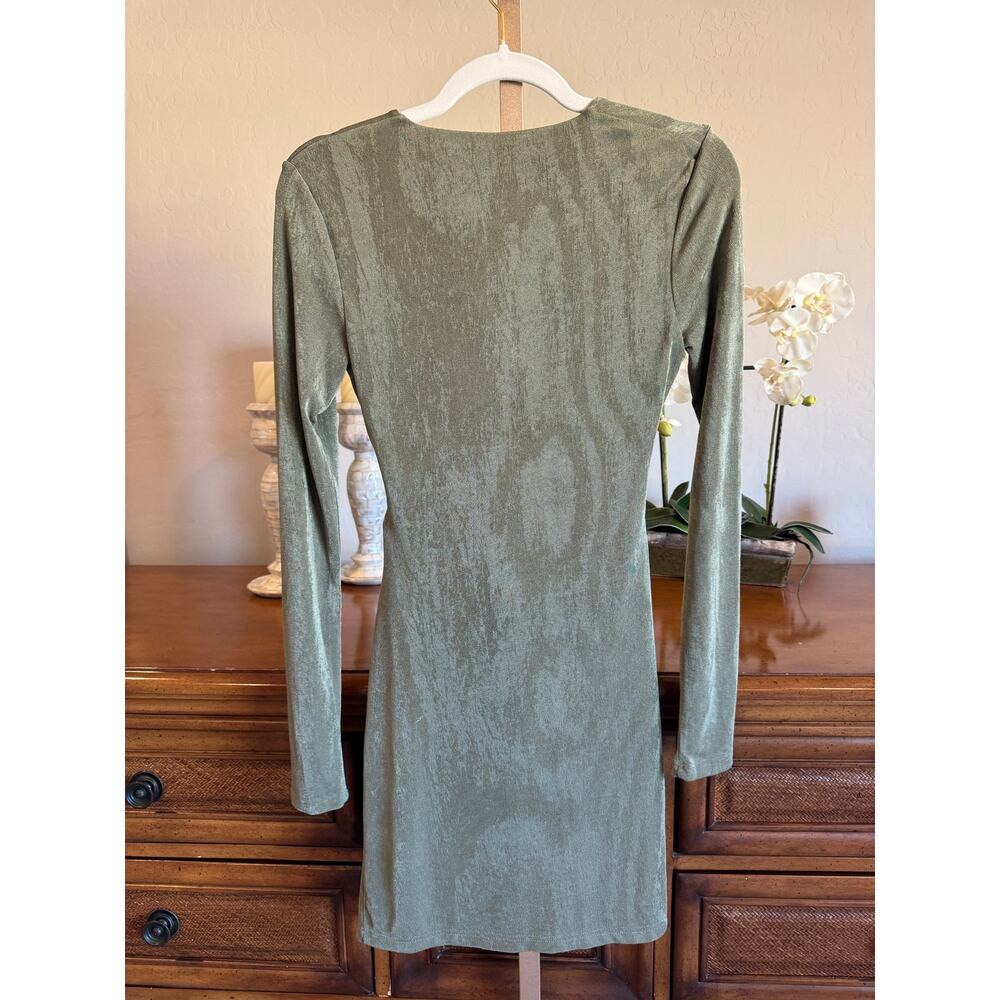 Significant Other Ivy Front Cutout Mini Dress Green NWT SOLD OUT Retail $200 - Picture 6 of 8